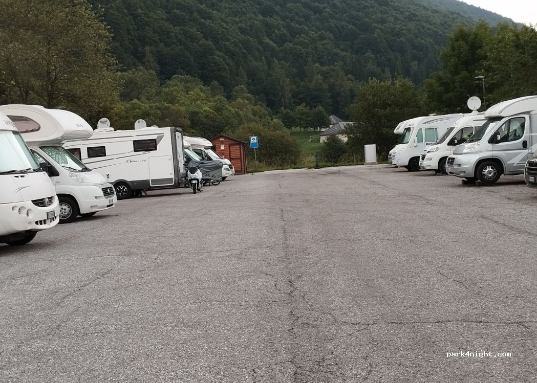Area sosta camper Aviano — foto 4