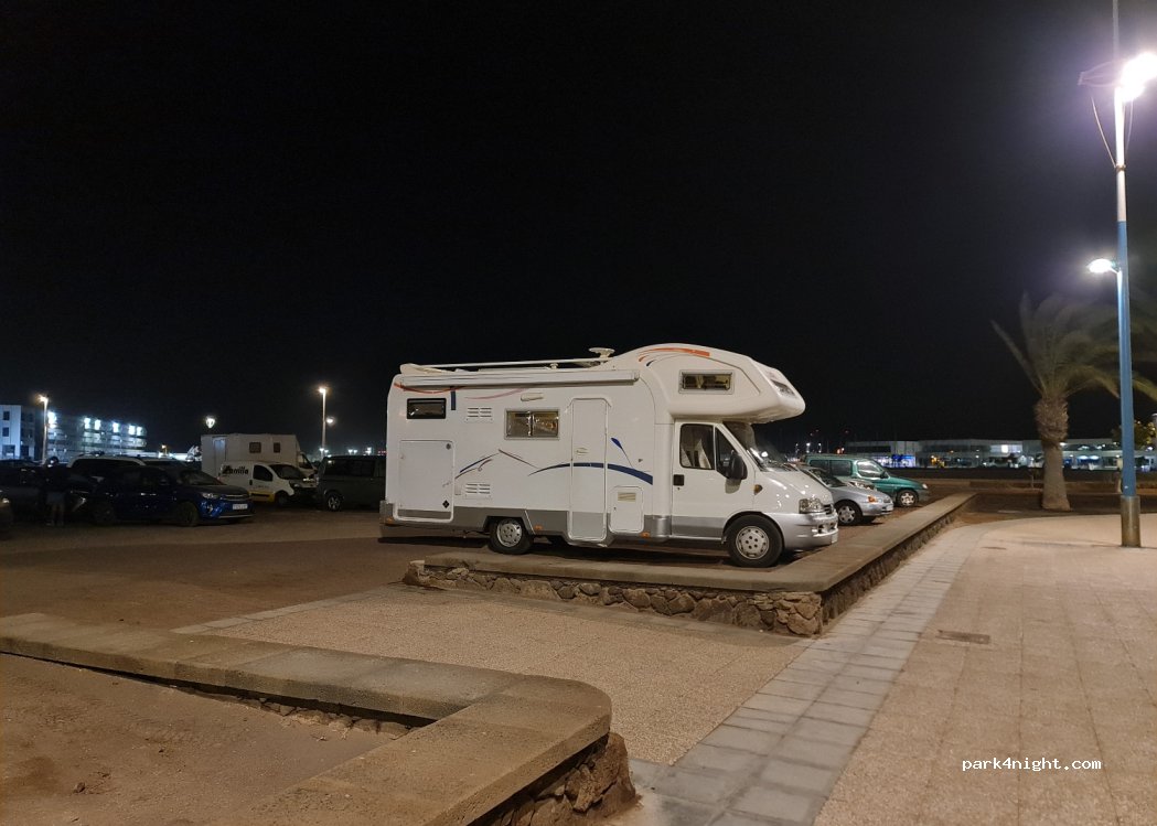 (35500) Arrecife - Avenida Olof Palme — foto 4