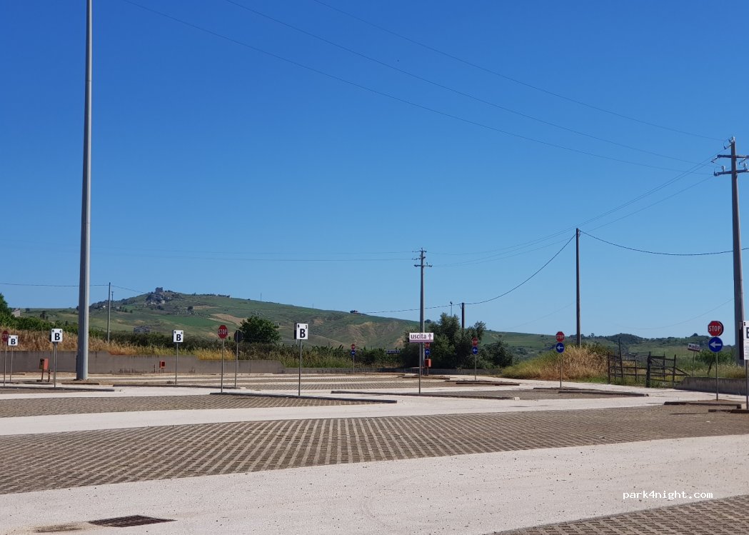 (92020) Castrofilippo - 29 Strada Statale 640 — foto 2