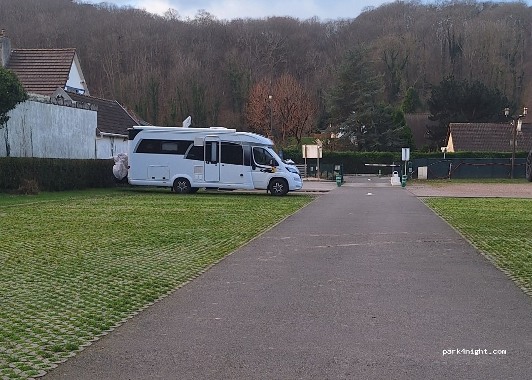 (76790) Étretat - 73 Rue Guy de Maupassant — foto 2
