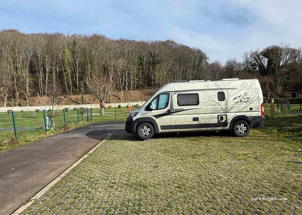 (76790) Étretat - 73 Rue Guy de Maupassant — foto 4