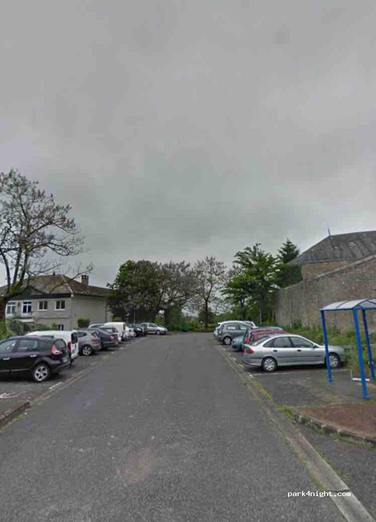 (23300) La Souterraine - 9B Place Amédée Lefaure — foto