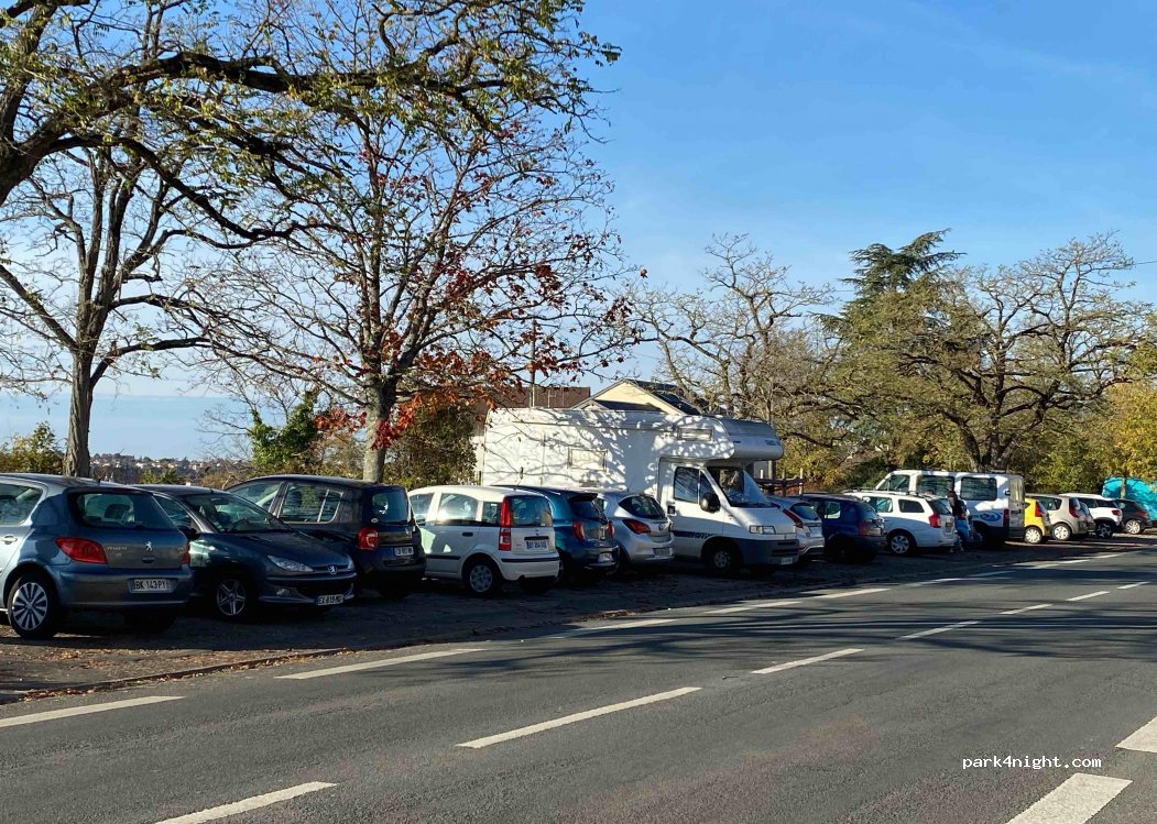 (86000) Poitiers - 1 Boulevard du Colonel Barthal — foto 3