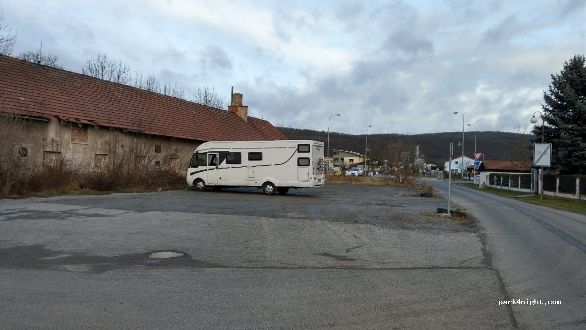 (252 29) Lety - Karlštejnská — foto