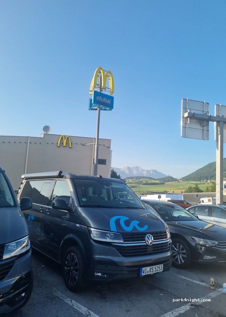 (6141) Schönberg im Stubaital - 5 Europabrücke-Parkplatz — foto 3