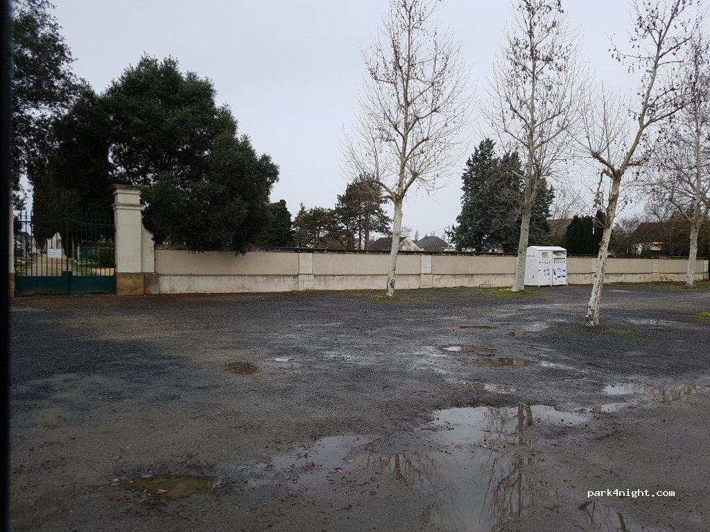 (49350) Les Rosiers-sur-Loire - Rue du Cimetière — foto 3