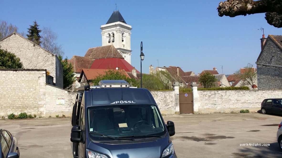 (89460) Cravant - Rue du Donjon — foto 2
