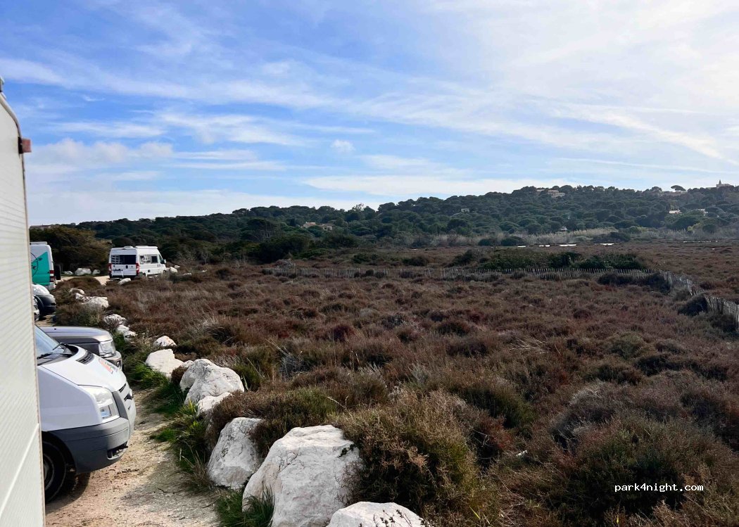 (83400) Hyères - Route du Sel — foto 2