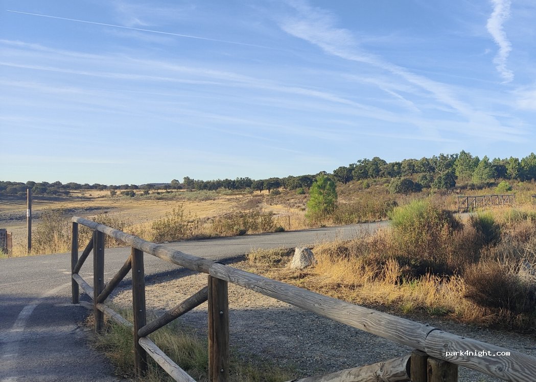 (10665) Guijo de Granadilla - Unnamed Road — foto 3