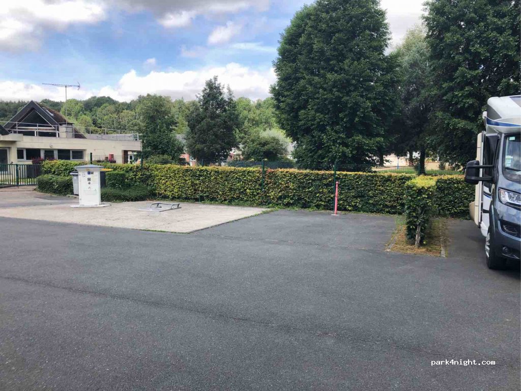 (76890) Val de Saâne - Rue du Moulin Traversin — foto