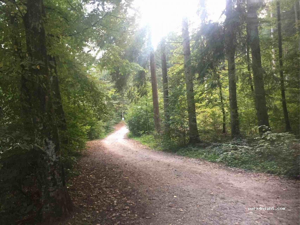 (82064) Straßlach-Dingharting, - Gleißentalstraße — foto 2