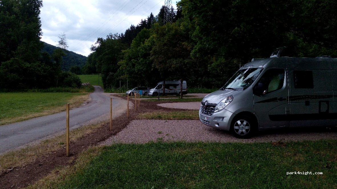Wohnmobilstellplatz Achdorf — foto