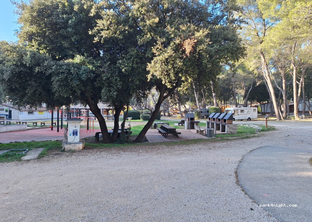 Camping Les Grands Pins — foto 4