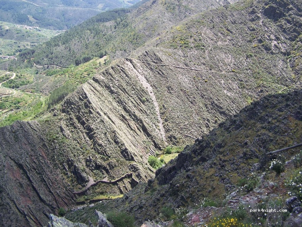 (10628) Casares de las Hurdes - Unnamed Road — foto