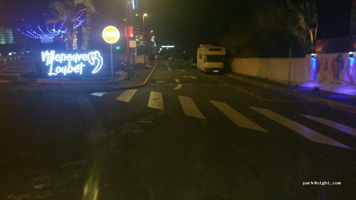 (06270) Villeneuve-Loubet - 1514 Avenue de la Batterie — foto 3