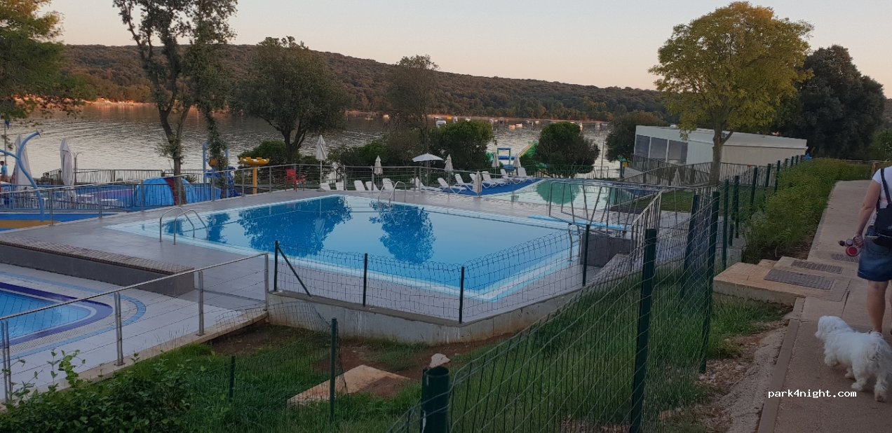 Camping Veštar — foto