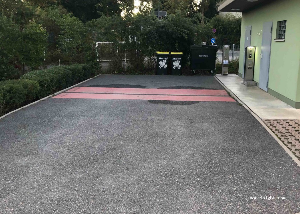 Wohnmobilstellplatz Mannheim-Neuostheim — foto 2