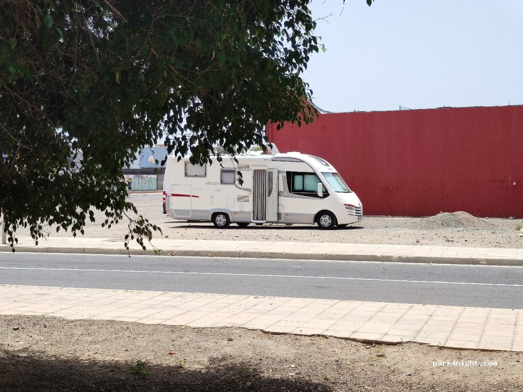 (35600) Puerto del Rosario - Paraje Carretera Playa Blanca — foto 4