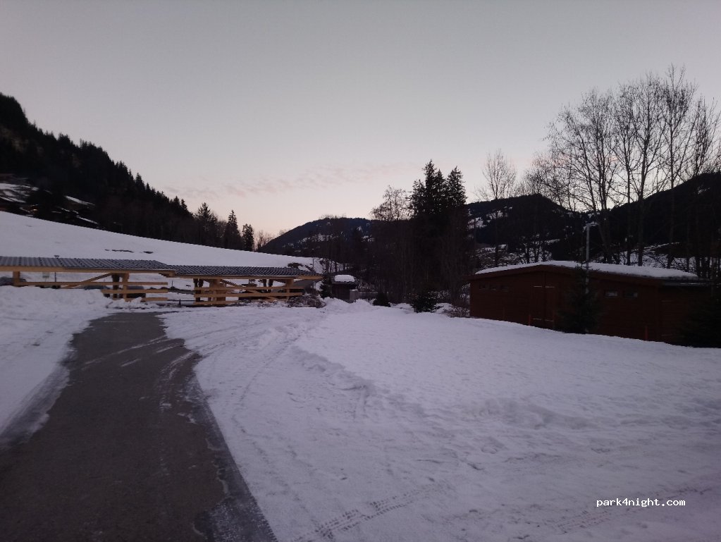 Heiti Restaurant, Hotel, Camping — foto 3