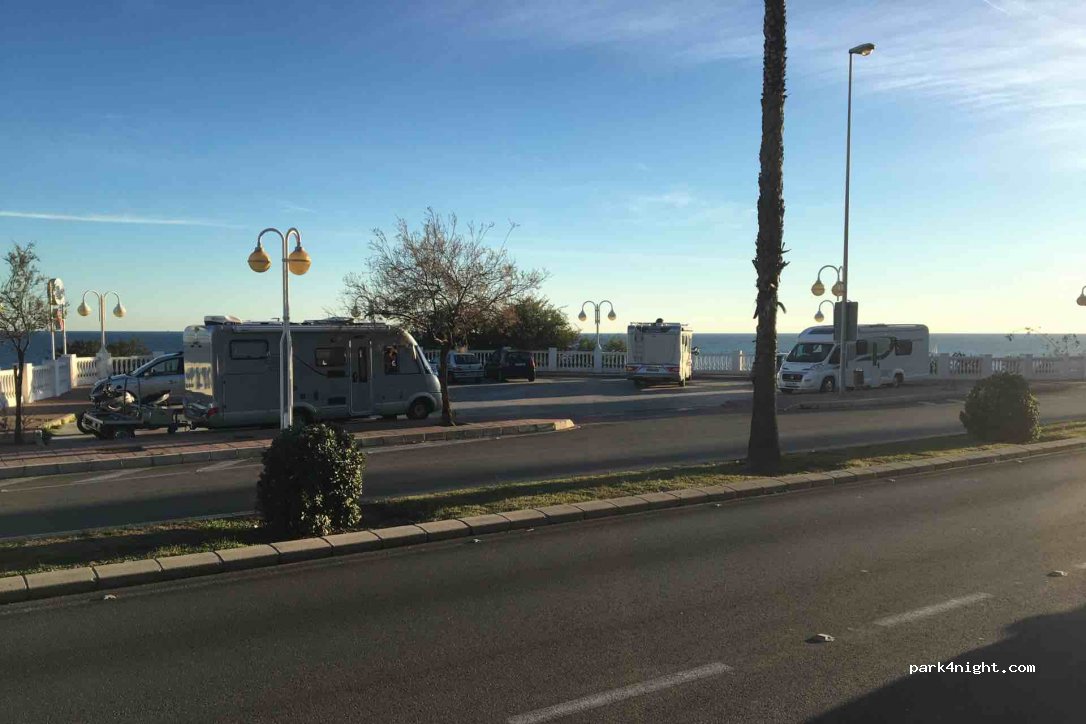 (29630) Benalmádena - 73-81 Avenida del Sol — foto