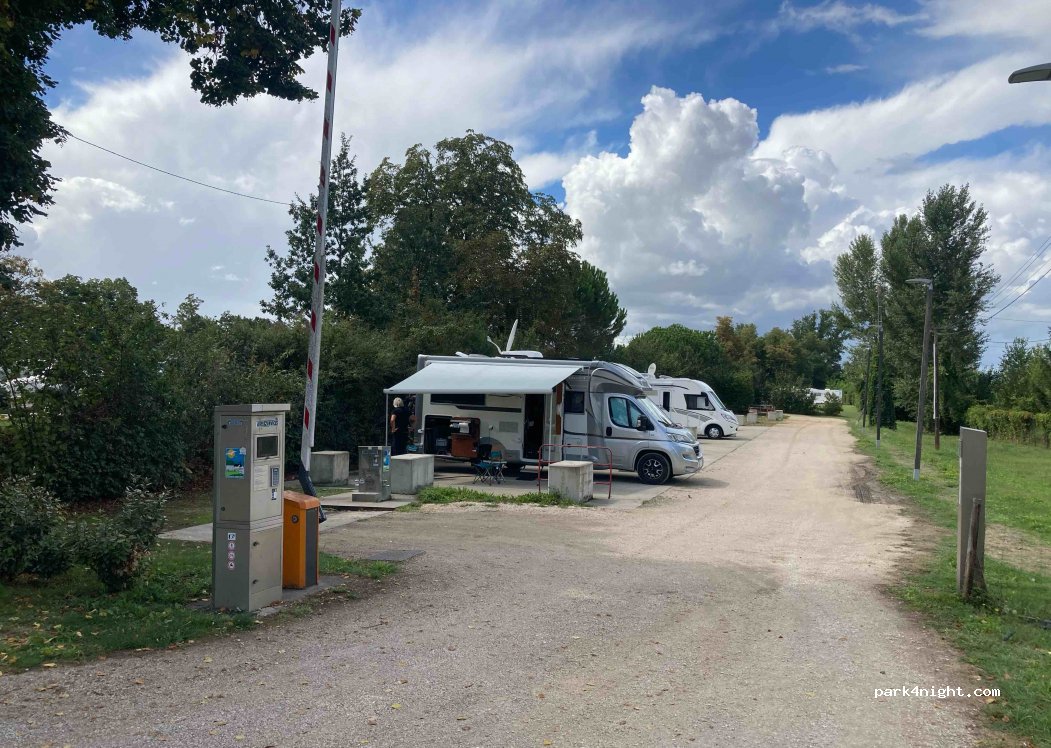 (82000) Montauban - 343 Rue des Oules — foto