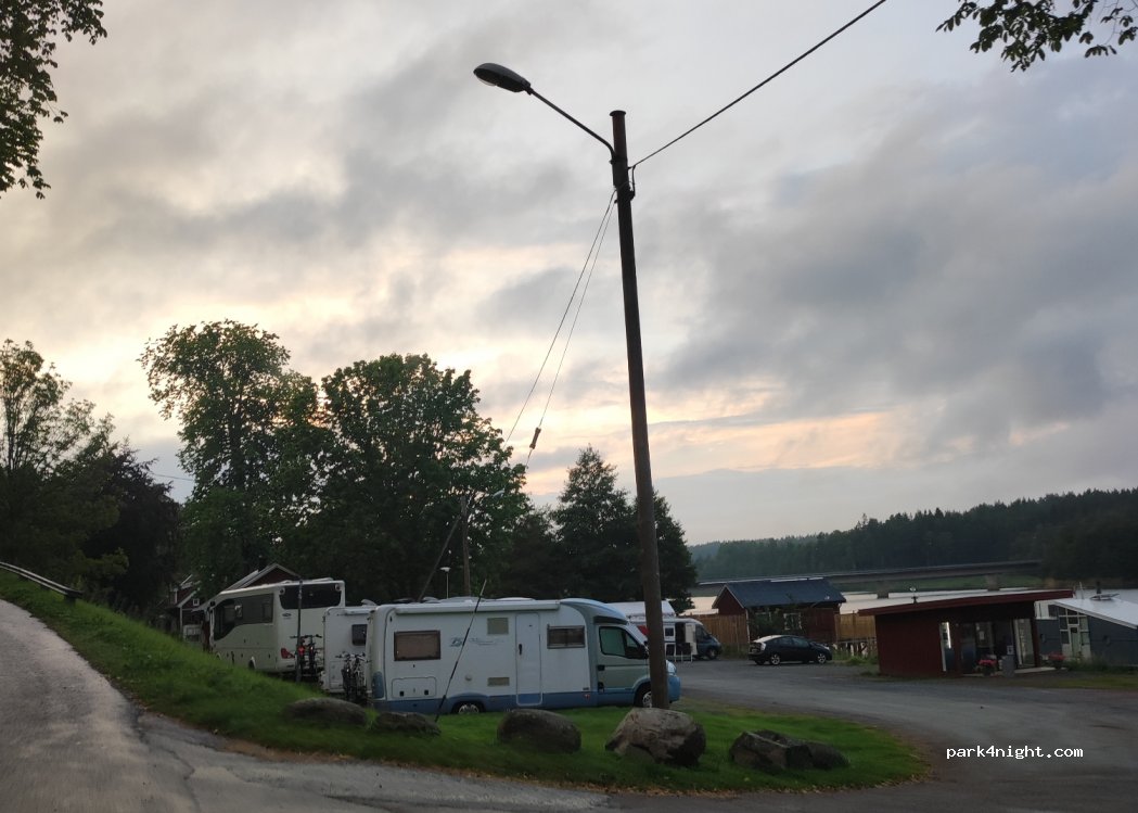 (660 40) Liljedals Båthamn - 2 Budavägen — foto 2