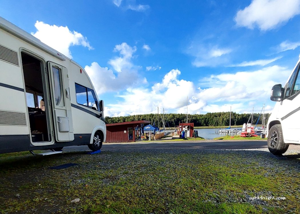 (660 40) Liljedals Båthamn - 2 Budavägen — foto 4