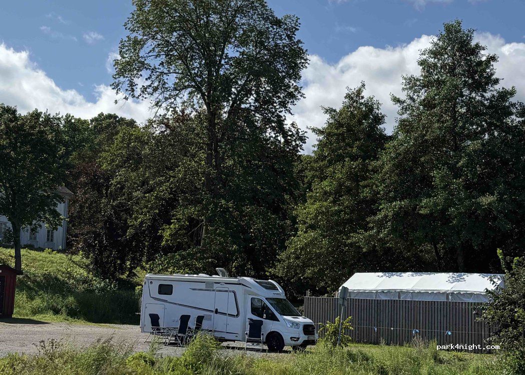 (660 40) Liljedals Båthamn - 2 Budavägen — foto 5