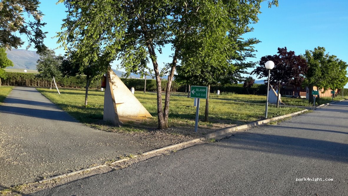 Camping AERODROME OF FUENTEMILANOS — foto