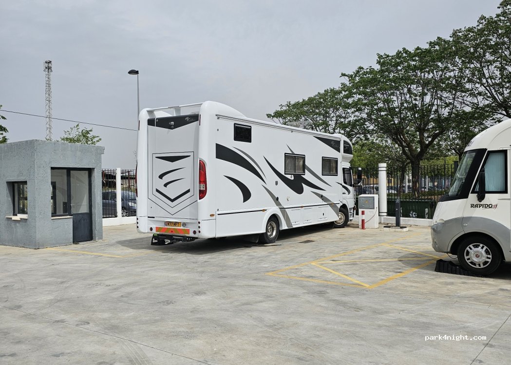 Área de Autocaravanas Puebla de Cazalla — foto 5
