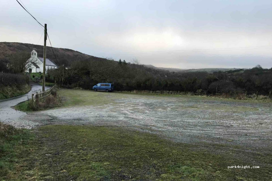 (SA44) Llandysul - Unnamed Road — foto