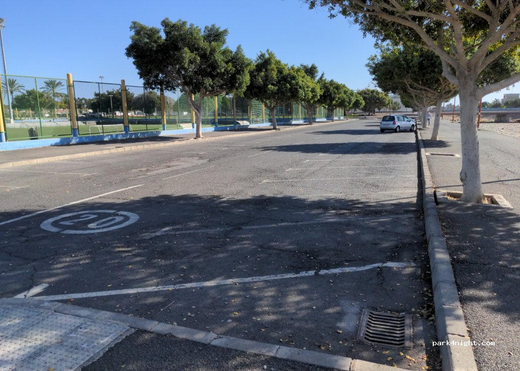 (35100) San Bartolomé de Tirajana - Avenida Finnair — foto 2