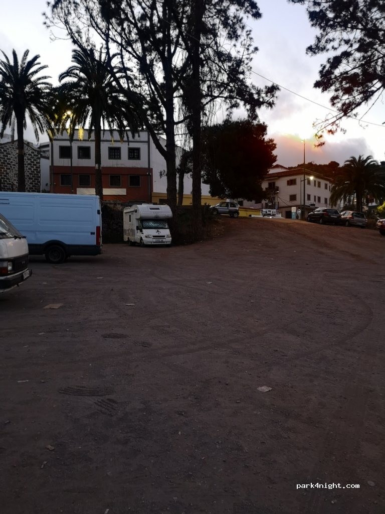 (35330) Teror - 4 Carretera General Teror Arucas — foto