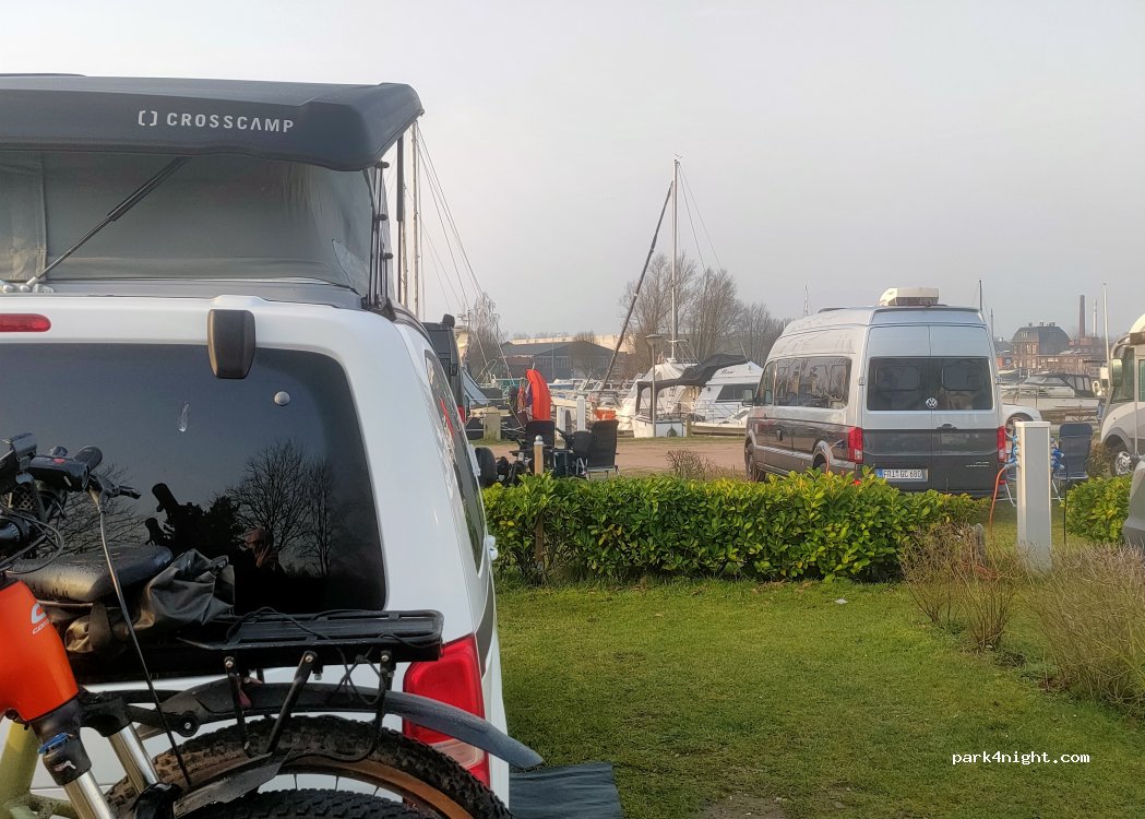 Camperplaats Jachthaven Winschoten — foto 5