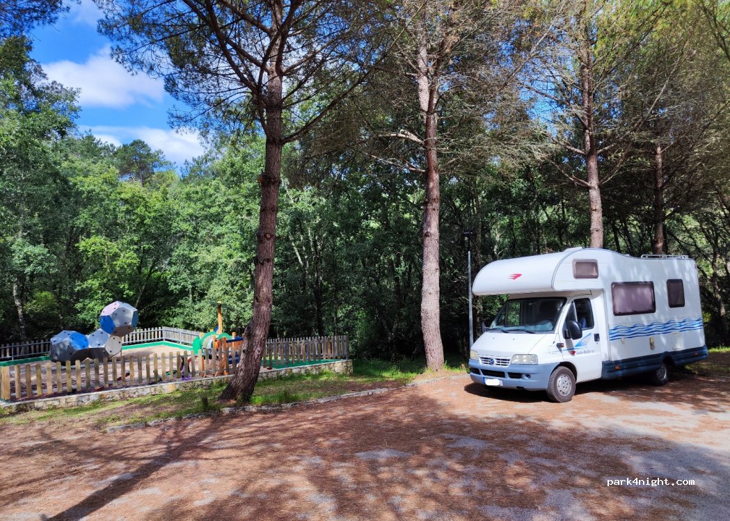(2425) Bajouca - Unnamed Road — foto 4