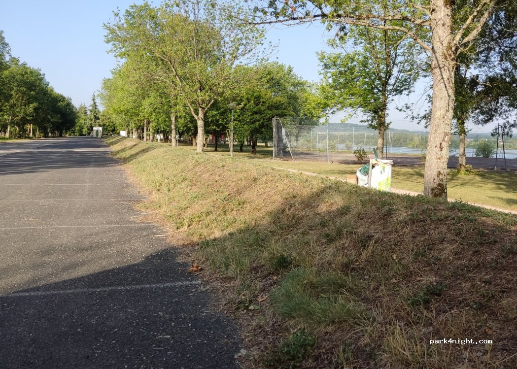 (01470) Serrières-de-Briord - Chemin du Point Vert — foto