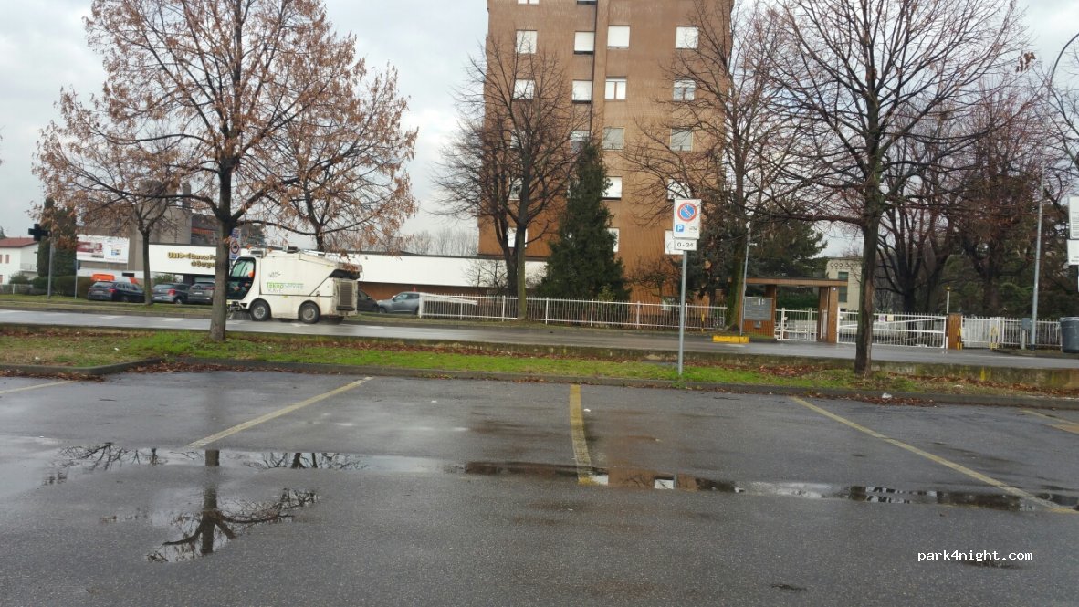 (20834) Nova Milanese - 3 Via Giacomo Brodolini — foto 2