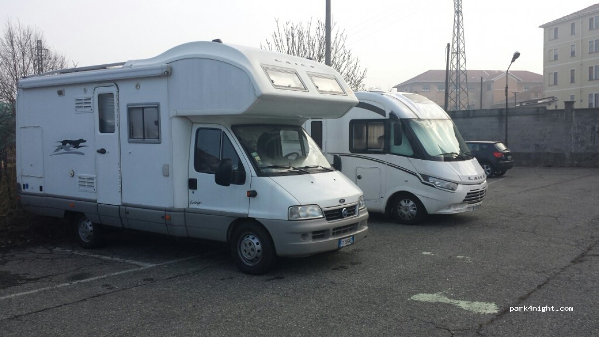 (10015) Ivrea - 13 Via Dora Baltea — foto