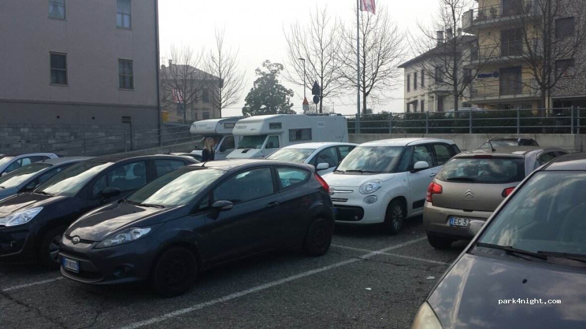 (10015) Ivrea - 13 Via Dora Baltea — foto 2