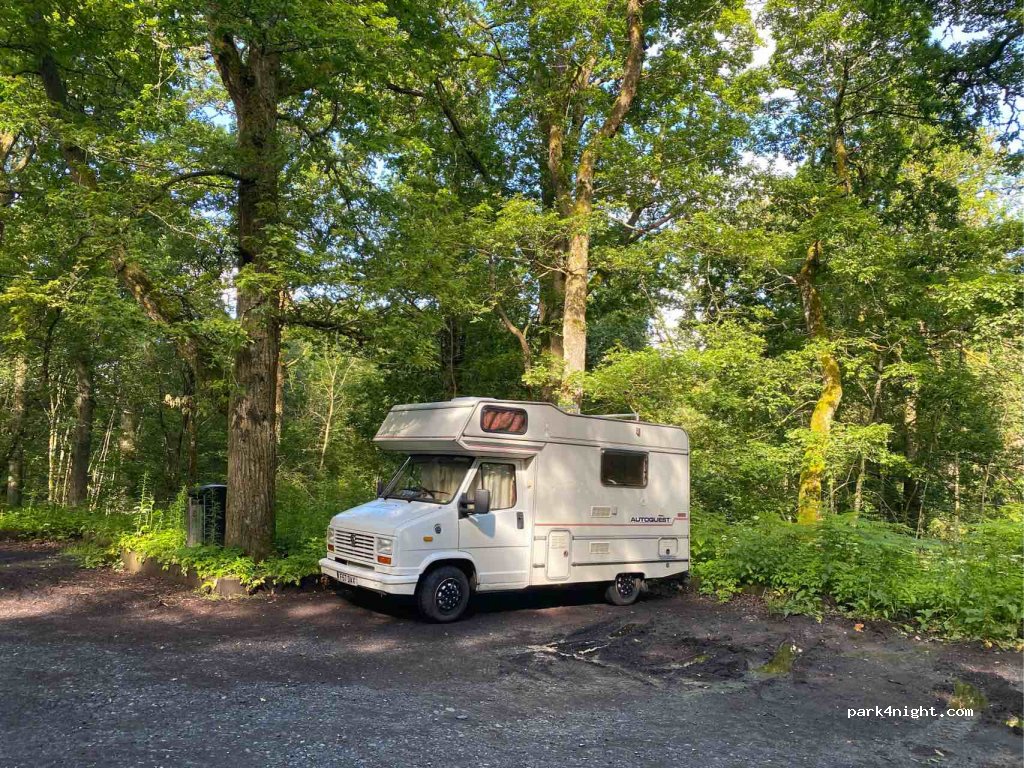 (PH8 0BP) Dunkeld - Old Military Road — foto