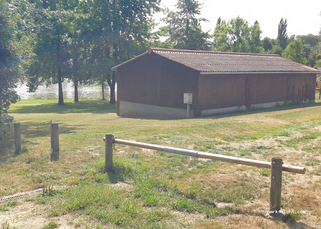Aire de camping-car Boismé — foto 5