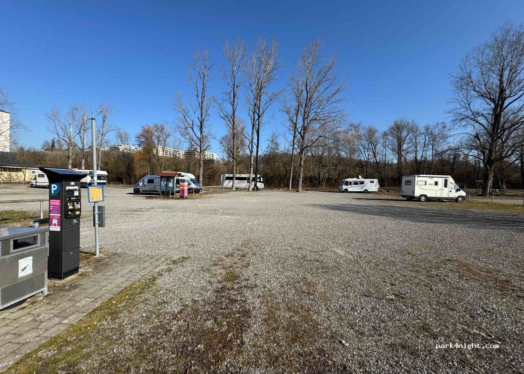 Wohnmobilstellplatz Allmend 2 — foto 5