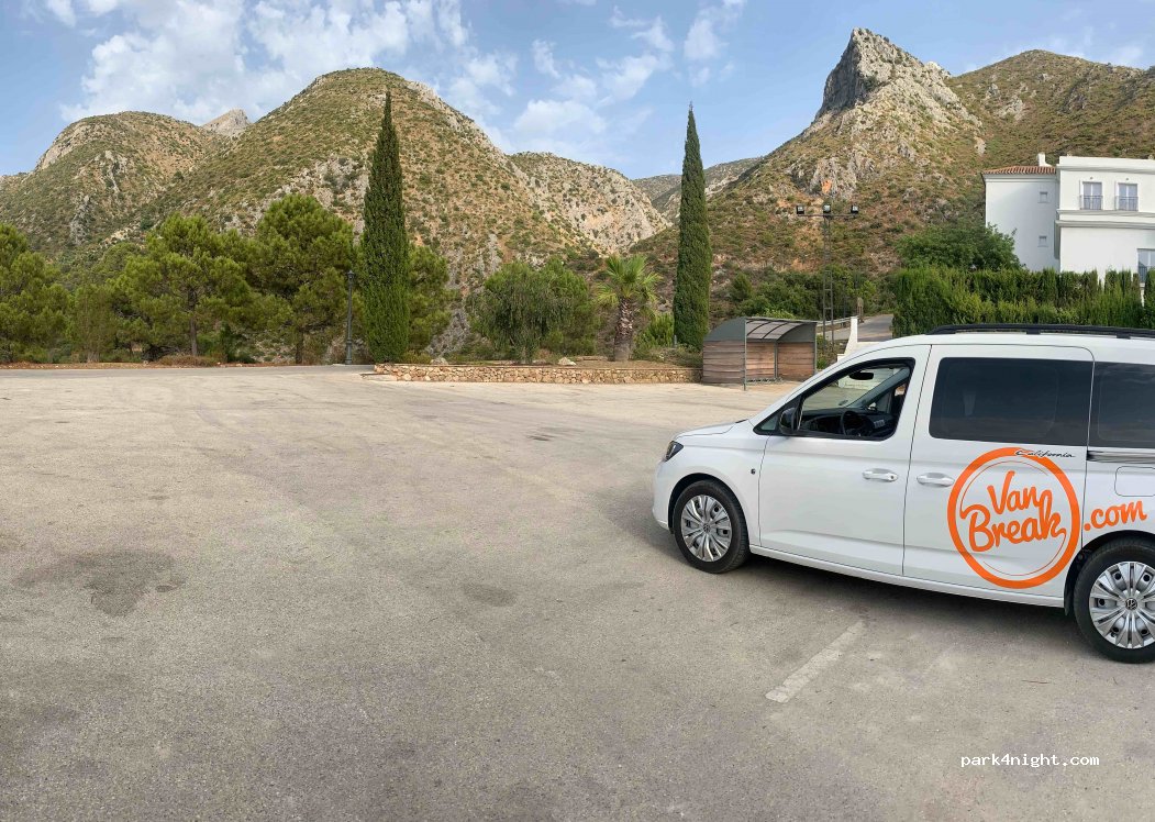 Parking Aparcamientos Alto De Istán Público — foto