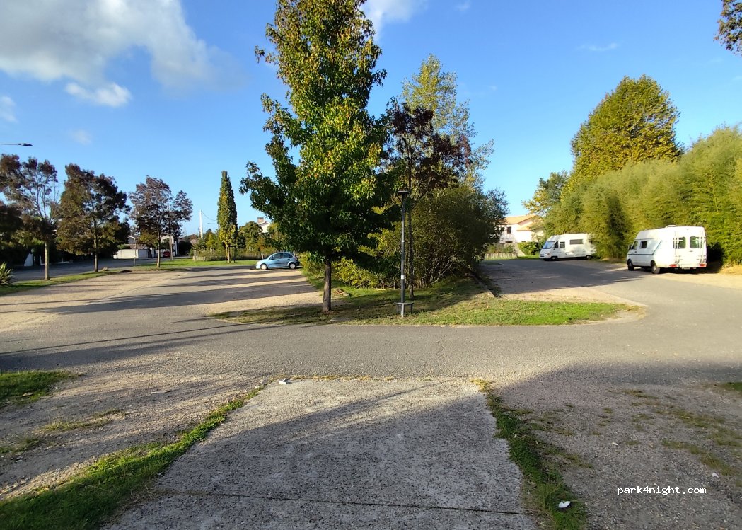 (33520) Bruges - 45T Avenue de Verdun — foto 3