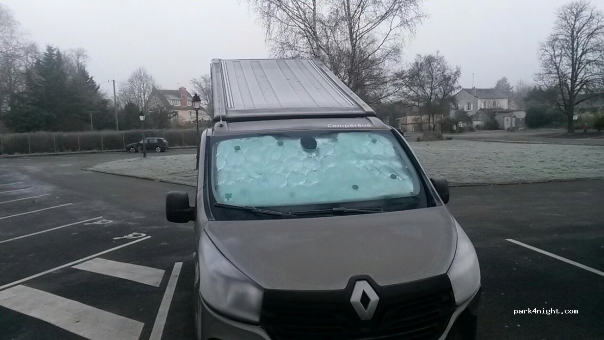 (77630) Barbizon - Place Marc Jacquet — foto