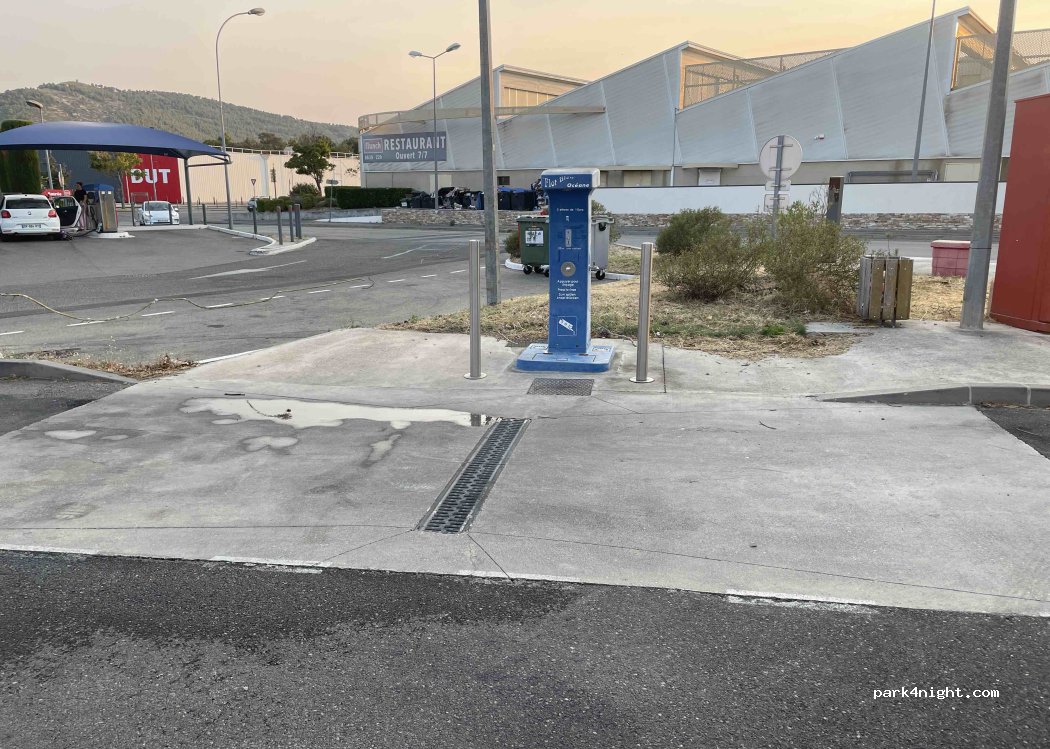 (13400) Aubagne - Chemin des Bonnes Nouvelles — foto 5