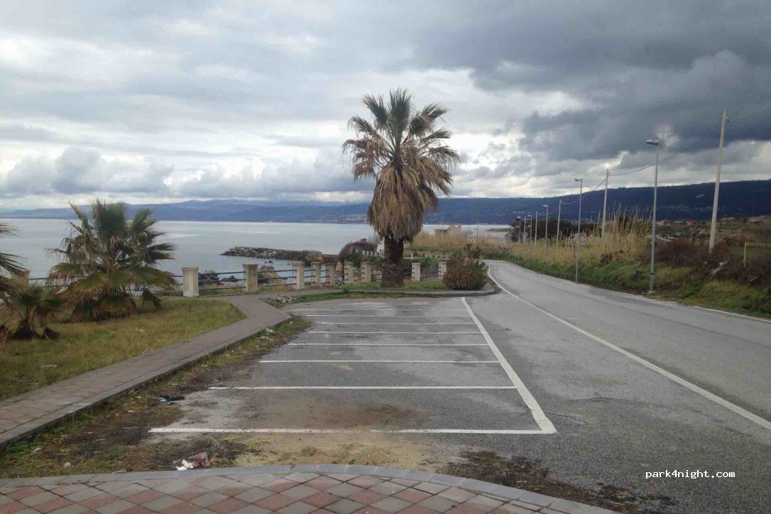 (89817) Briatico - 30 Via Marina — foto