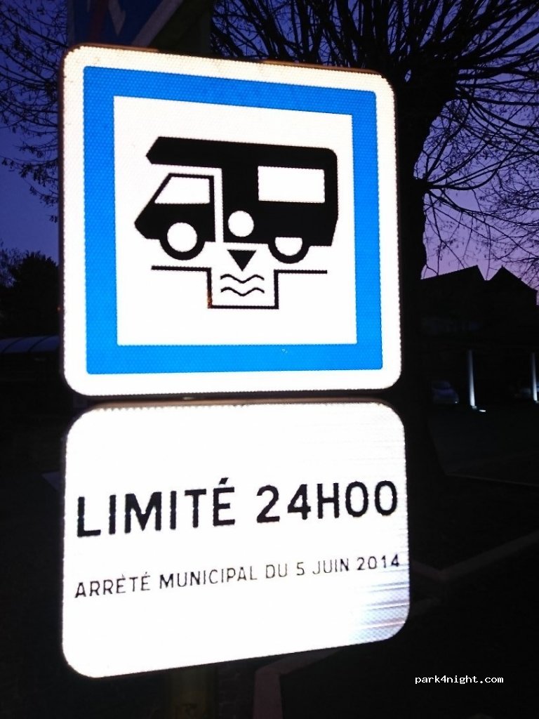 (21160) Couchey - 3 Place Charles de Gaulle — foto 2