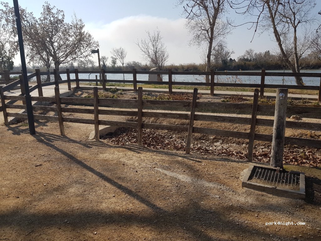 (43580) Deltebre - 12 Carrer Aube — foto 3