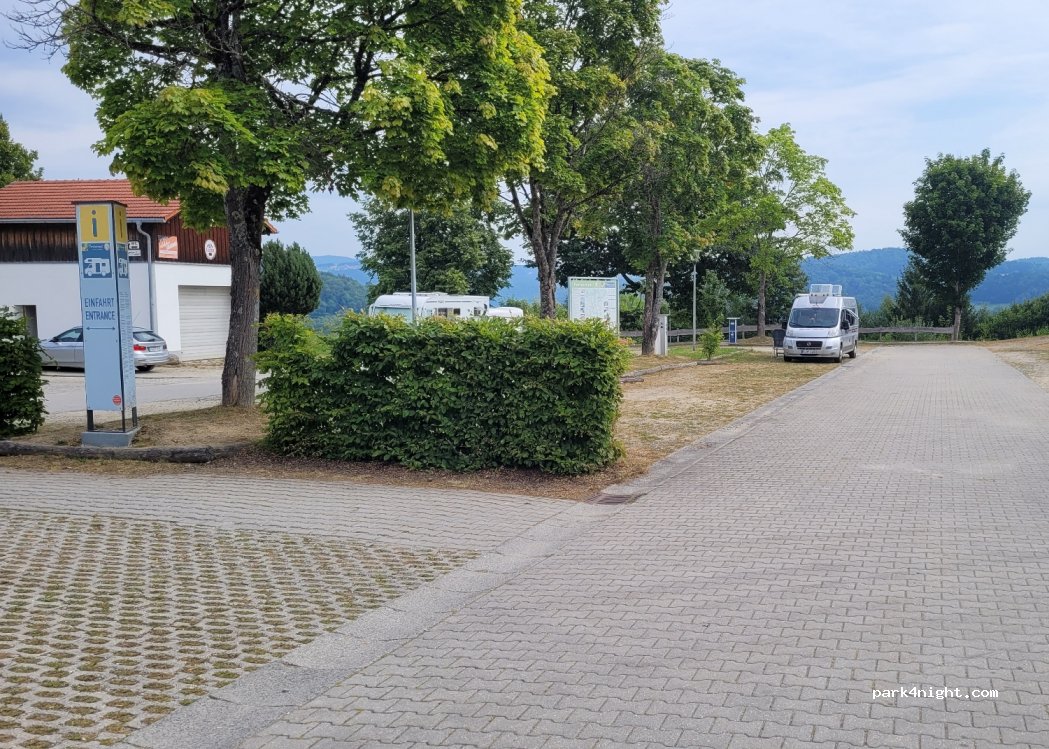 (94157) Perlesreut - 3A Friedhofstraße — foto 2